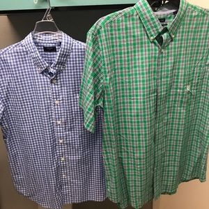 2 plad Button Down Short Sleeve Shirts XL